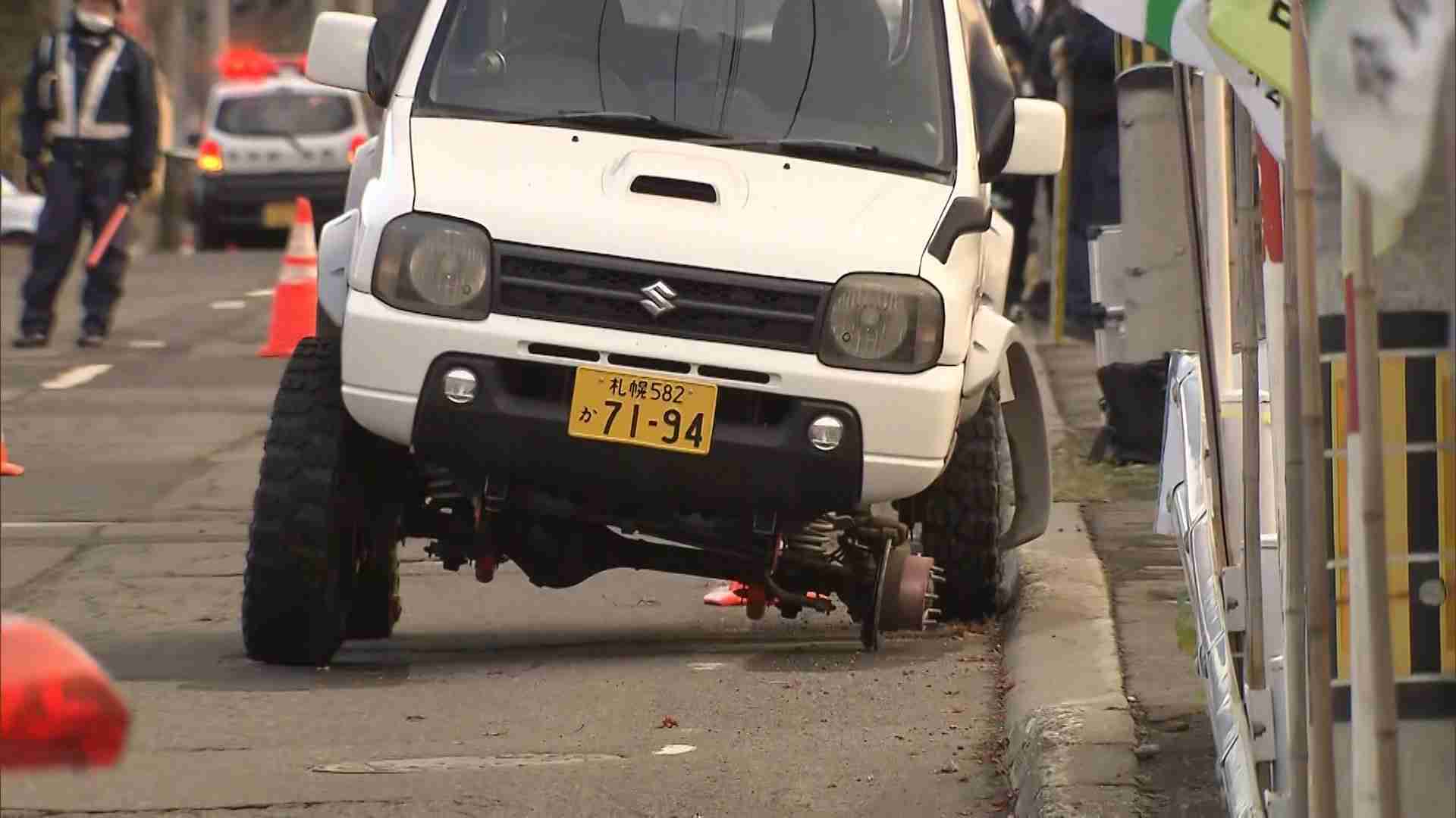 【速報】軽乗用車のタイヤ外れ女児に直撃し意識不明　40代男を逮捕　オフロード用タイヤ…車高を上げた改造車か　札幌市　（FNNプライムオンライン（フジテレビ系）） - Yahoo!ニュース