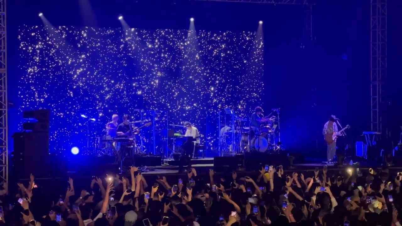 230730 RADWIMPS - Theme of Mitsuha + スパークル Sparkle | Asian Tour 2023 Live in Jakarta - YouTube
