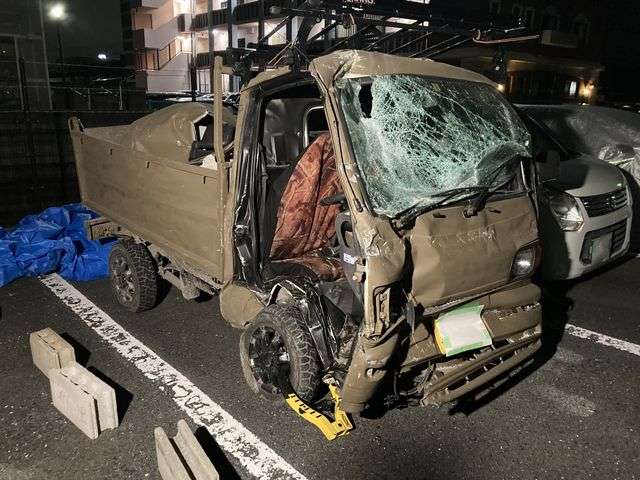 軽トラックがフェンスに衝突し男性が死亡　福岡の交通事故の死者は100人に　県警は「激増」と異例の表現（FBS福岡放送） - Yahoo!ニュース