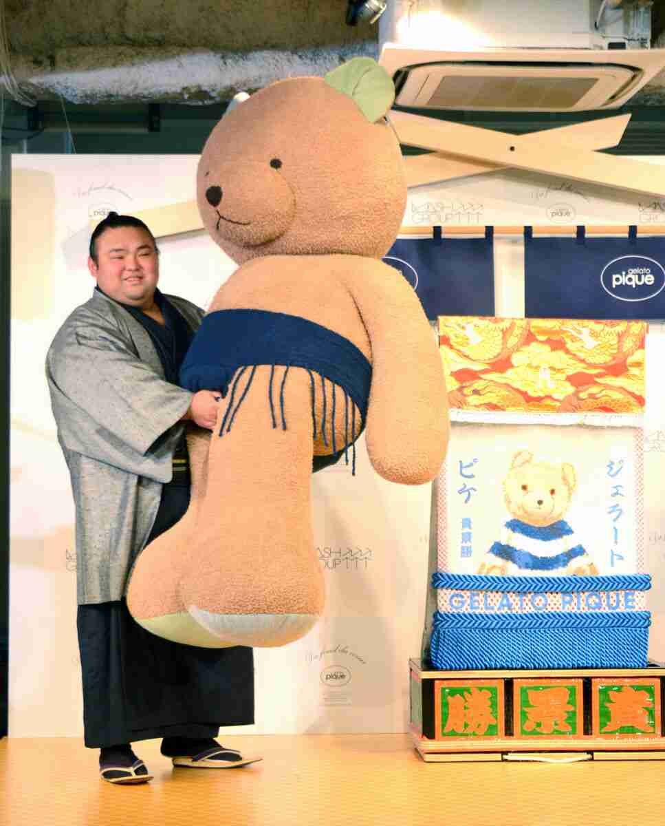 ふわもこジェラピケ化粧まわし、ネットで反響「かわいすぎるだろ」 貴景勝関に贈呈