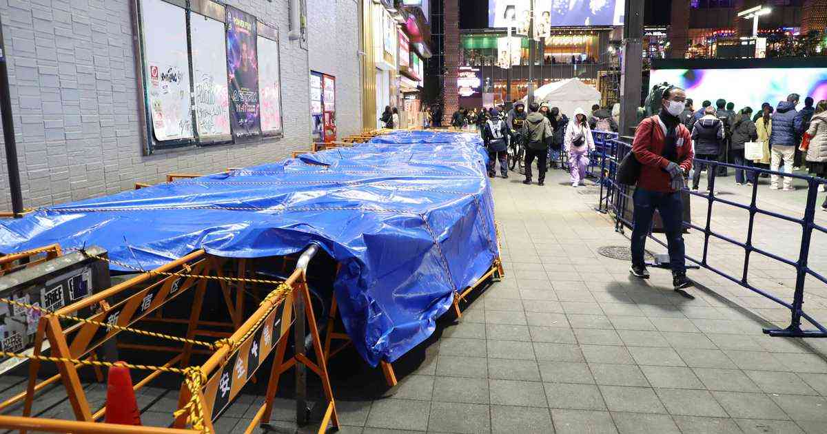 「突然追い出された」…歌舞伎町・トー横に大量機材　「排除か」広がる臆測　新宿区は否定 - 産経ニュース