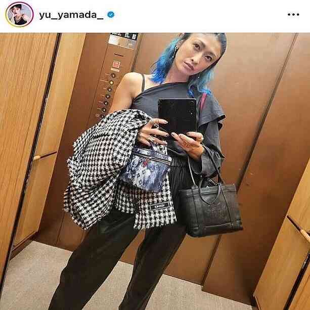 山田優　青髪×ヒョウ柄のド派手変身ショットに反響「気が付いたら凄いことに」「仲里依紗さんかと」