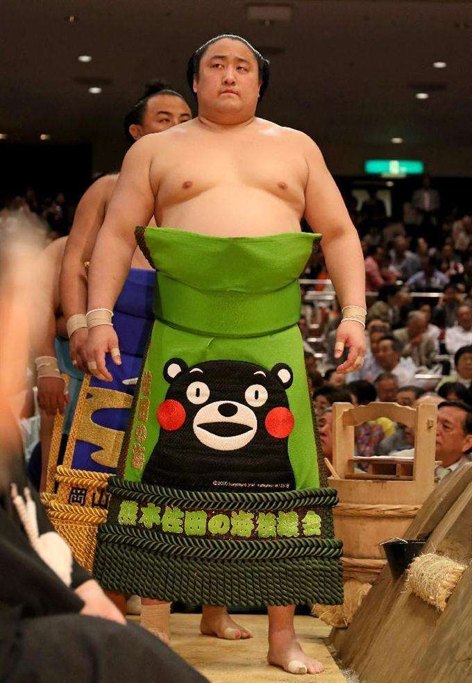 ふわもこジェラピケ化粧まわし、ネットで反響「かわいすぎるだろ」 貴景勝関に贈呈