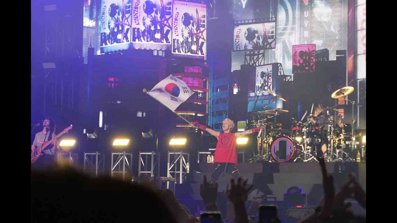 One OK Rock - Renegades in Live in Seoul, Korea 231202 - YouTube