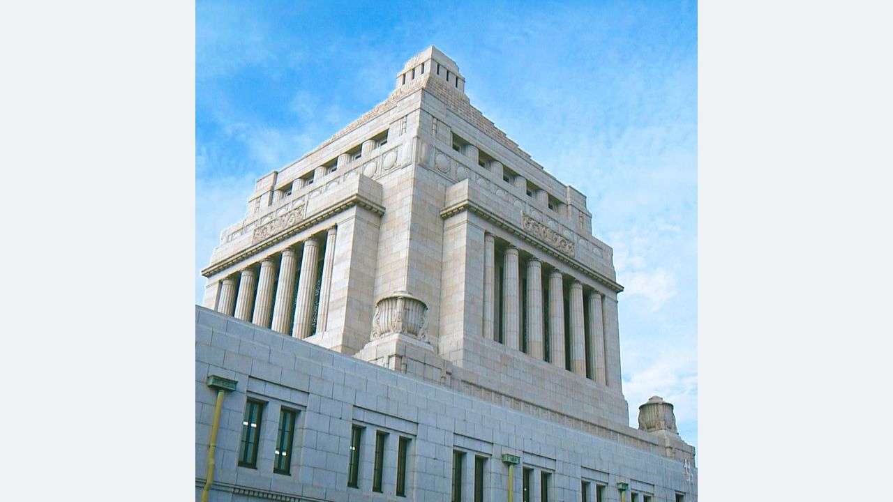 総額112兆円 予算案を閣議決定 - Yahoo!ニュース