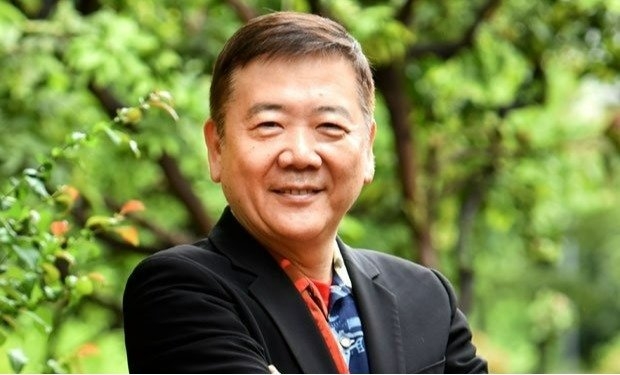 同級生3人のLINEで送られてくる家族自慢写真が辛いと明かす未婚・子なし60歳女性に、まず鴻上尚史が分析した友人の本心とは？ | 概要 | AERA dot. (アエラドット) 