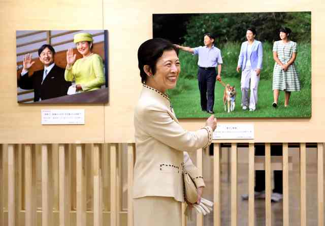 高円宮妃久子さま「2023年報道写真展」を訪問　望遠レンズも操作（朝日新聞デジタル） - Yahoo!ニュース