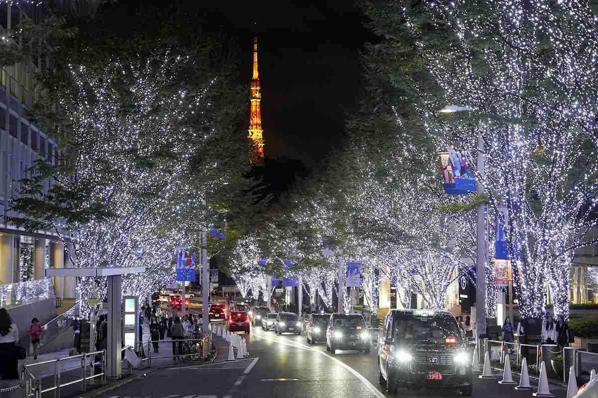 【確かに幻想的だけど…】“イルミネーションが苦手”な人たちの本音　「1～2分見れば十分」「渋滞地獄」「とにかく寒い」