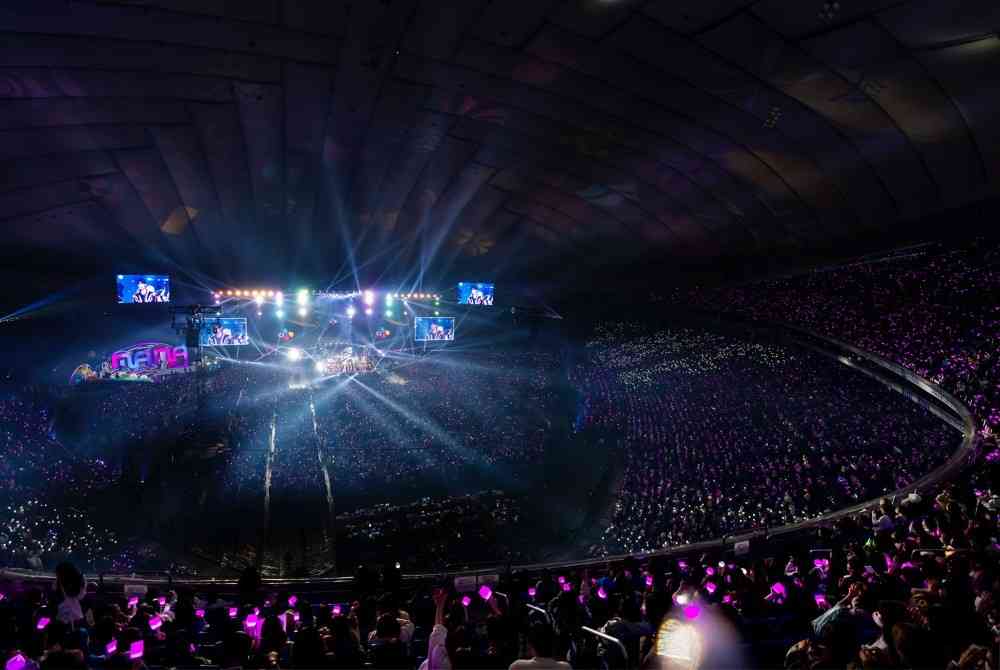 『2023 MAMA AWARDS』2日間で8万人を動員　グローバル200余りの地域のK-POP観客が一つに（MusicVoice） - Yahoo!ニュース