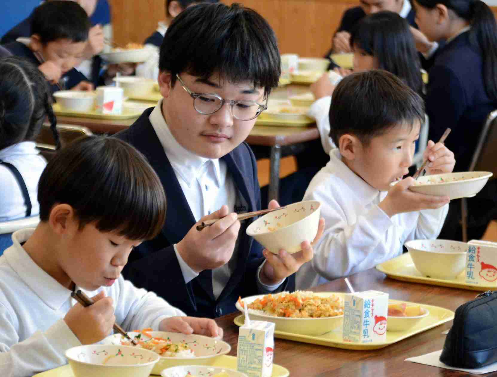 無償の義務教育に潜む「隠れ教育費」 100円単位のドリルから修学旅行まで「積み重ね痛い」 対策乗り出す自治体も（中国新聞デジタル） - Yahoo!ニュース