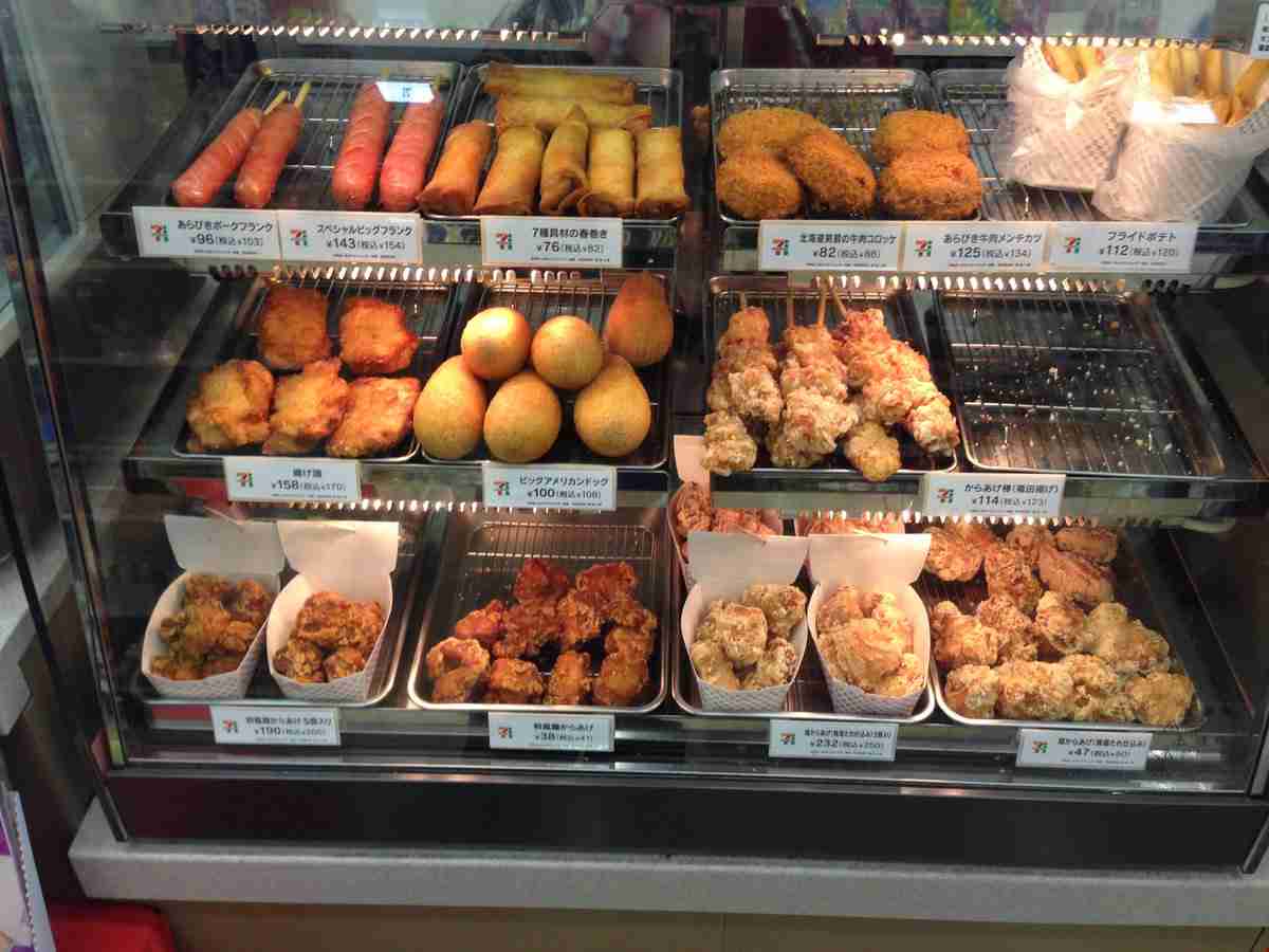 「安すぎてビビった」　セブン-イレブンのホットスナック、10年前の“販売風景”に驚きの声…　値上げ理由は