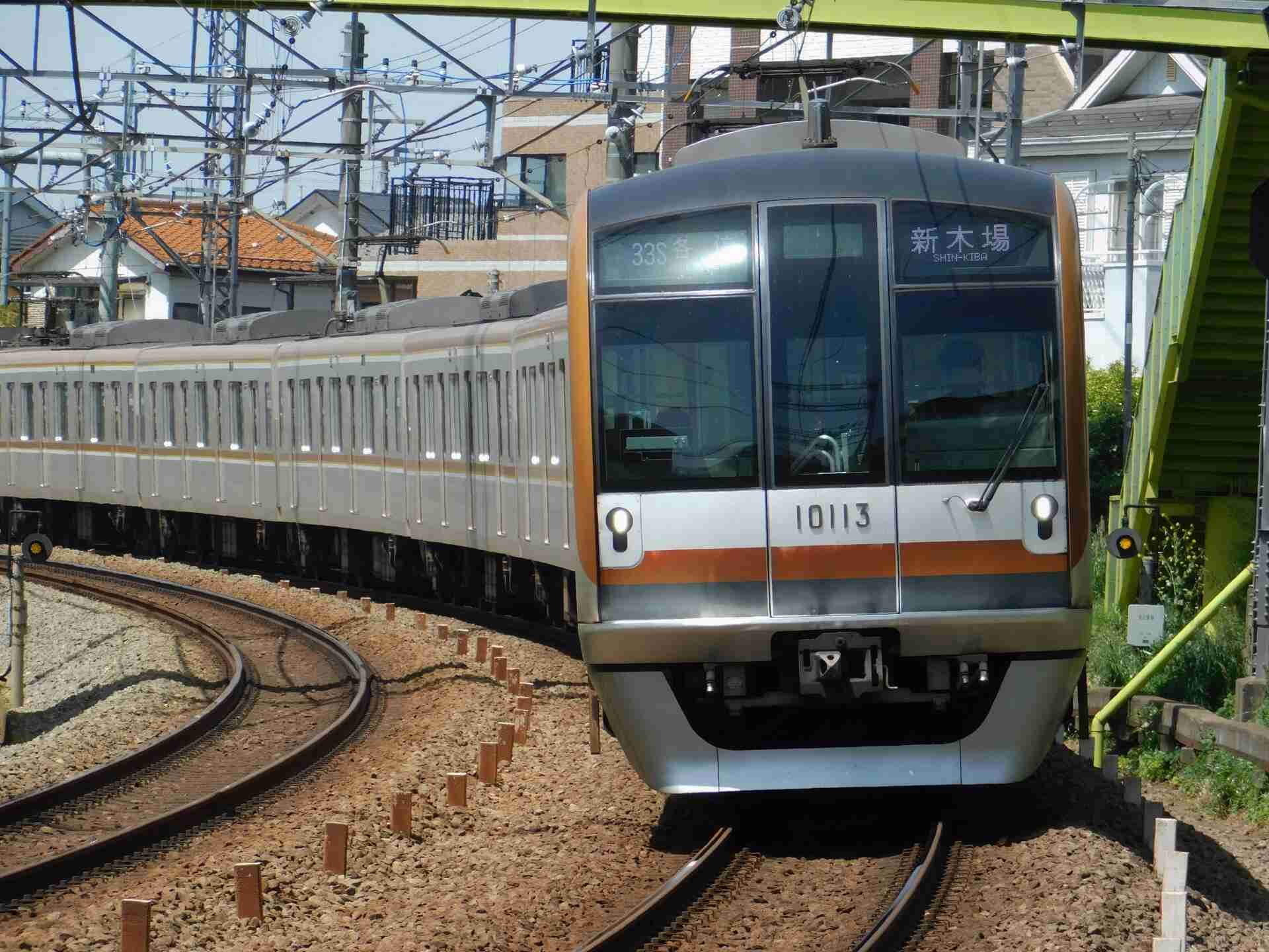 東京メトロ怒り「断じて許すまじき行為」　電車に「巨大カラフル落書き」で運休...警察に被害届提出: J-CAST ニュース