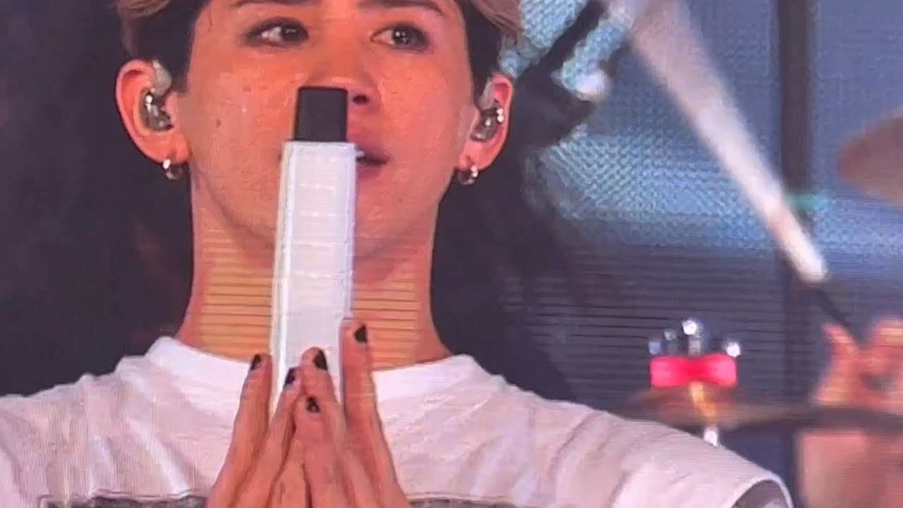 ONE OK ROCK Shanghai Day 2 We Are + Stand Out Fit In + Wasted Night, Asia Tour in 上海 2023 - YouTube