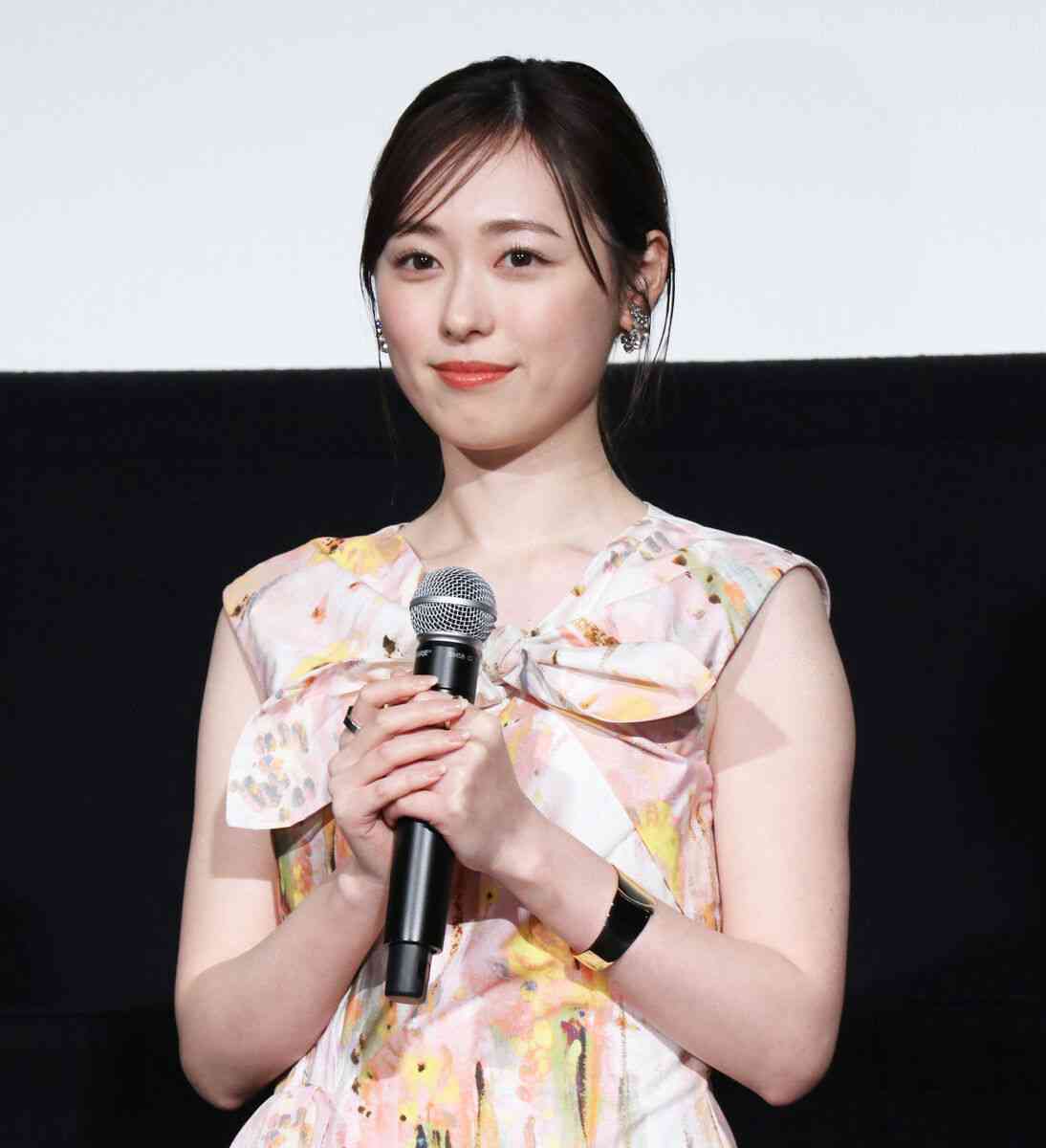 福原遥、主演映画イベントで感涙、原作者から手紙贈られ「幸せです」興収１０億円突破のヒット : スポーツ報知