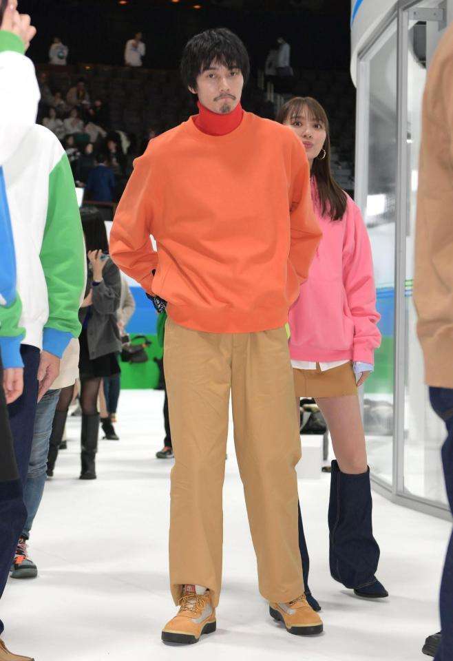 ファミマがコンビニ業界初ファッションショー 吉田鋼太郎、八木莉可子、内田理央もモデルとして登場
