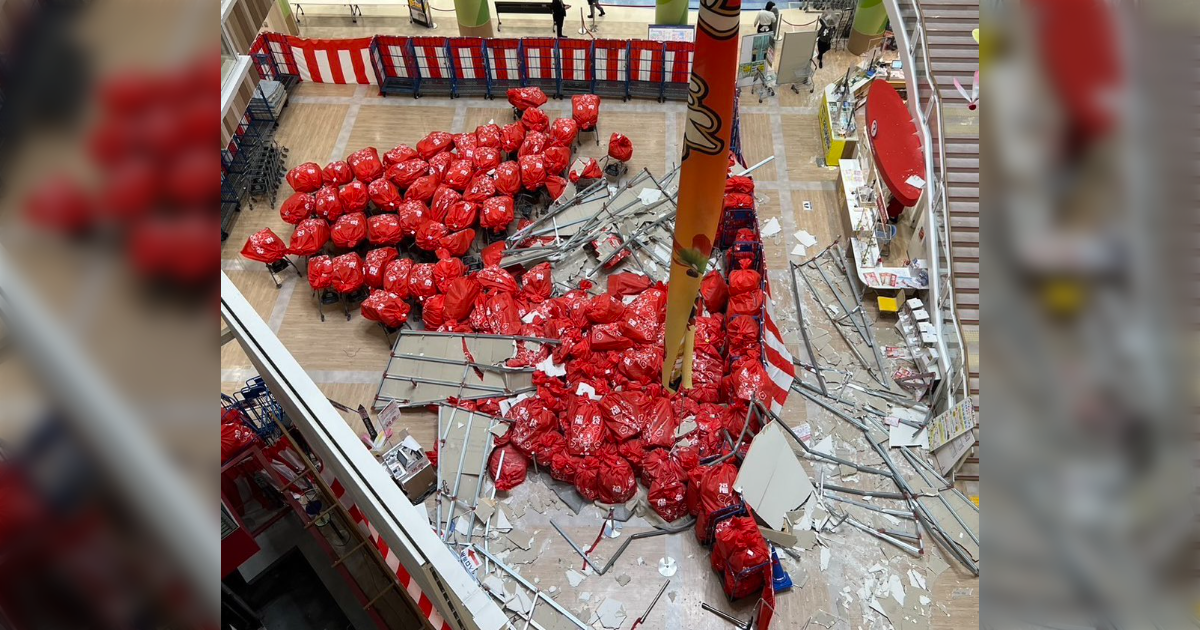 富山の巨大ショッピングモールで新年恒例の名物福袋が偶然にも多くの人の命を救ったかもしれない話 - Togetter