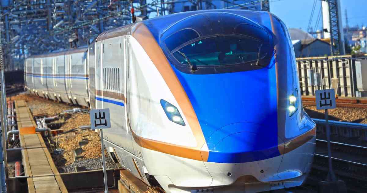 北陸新幹線に一時1400人　2日午前も一部で運転取りやめ - 日本経済新聞