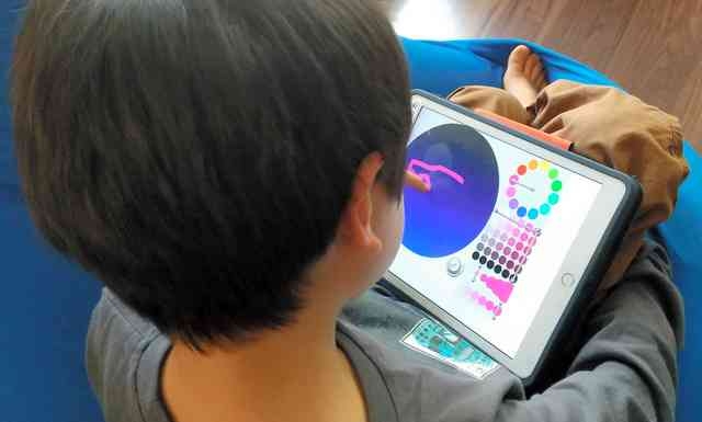 小学生、学校配布タブレットで着替え盗撮　画像共有も　東京・武蔵野