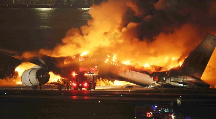羽田空港「JAL機炎上」全真相　現役管制官が緊急告発！　「離陸も着陸も」C滑走路の異常【先出し全文】（文春オンライン） - Yahoo!ニュース