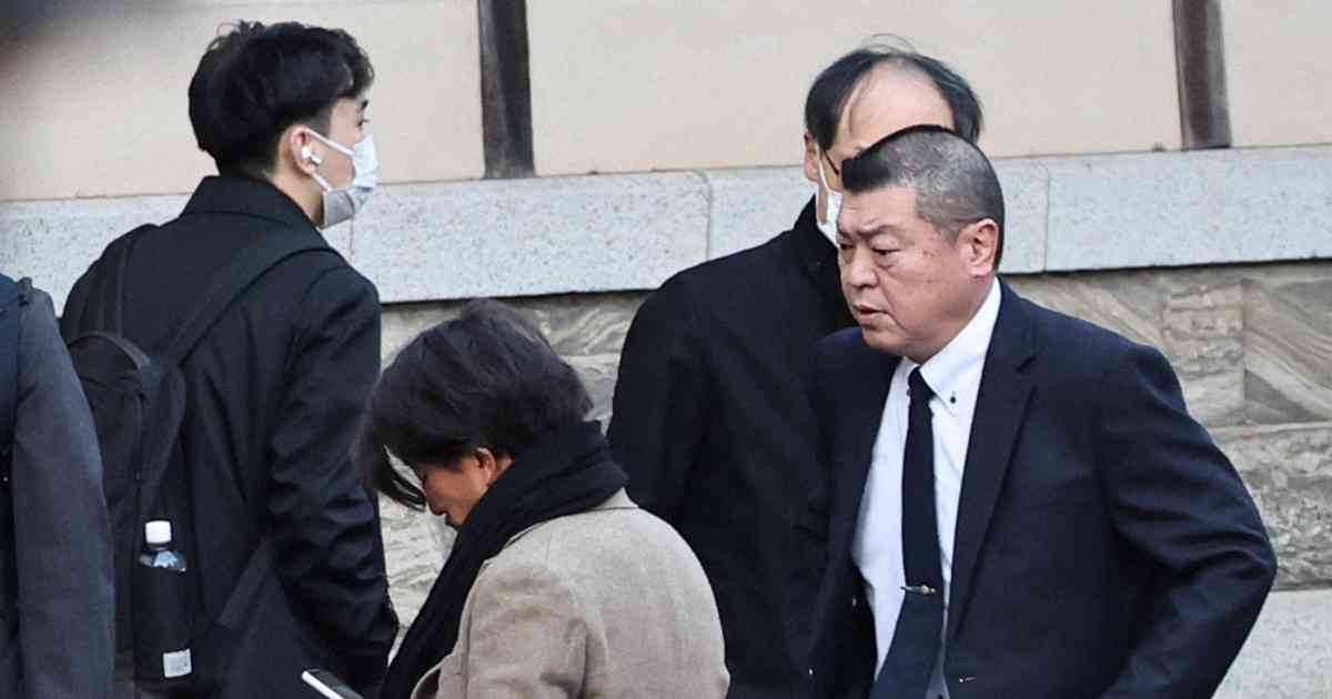 陸自幹部らが集団で靖国参拝　通達違反の可能性、防衛省が調査開始 | 毎日新聞