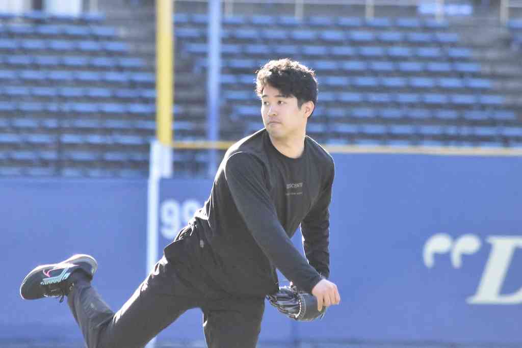 ロッテ・種市篤暉「だいぶ順調」自主トレを公開 | BASEBALL KING