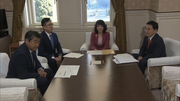 ガソリン価格軽減　トリガー条項めぐり自民・公明・国民が初の実務者協議　自民「極めて困難」｜FNNプライムオンライン