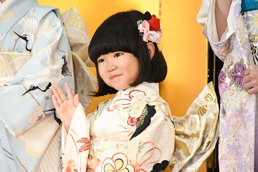 『ブラッシュアップライフ』で大ブレイクの子役・永尾柚乃、晴れ着姿で登場　先輩に囲まれるも「私は私でいきたい」 | ENCOUNT