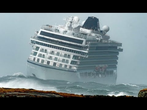 Top 10 Largest Cruise Ships Overcome Monster Waves In Strongest Storm - YouTube