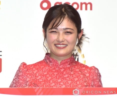 井上咲楽、オズワルド畠中との交際スクープされ「芸能人になったみたい」 『FRIDAY』写真に言いたいことも