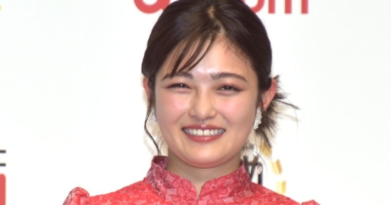 井上咲楽、オズワルド畠中との交際スクープされ「芸能人になったみたい」　『FRIDAY』写真に言いたいことも  | ORICON NEWS