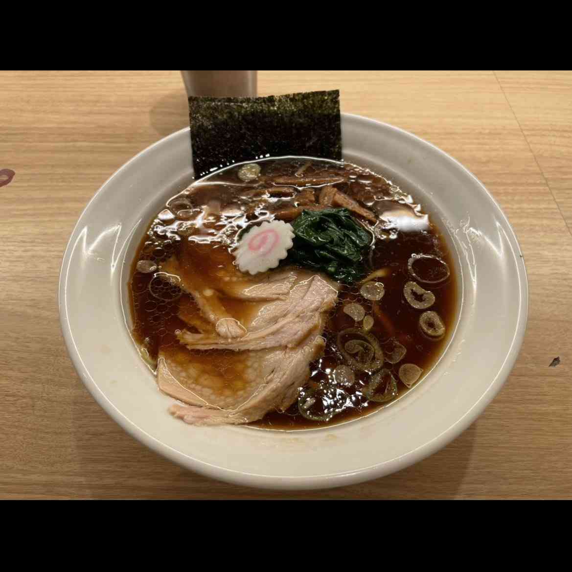 飲食店や旅館などで女性だけ量を減らされたりする体験談が集まる。スタッフ側の「そう指導された」という話も…