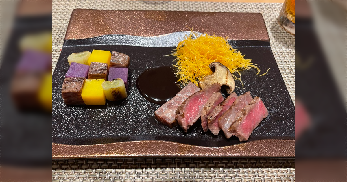 飲食店や旅館などで女性だけ量を減らされたりする体験談が集まる。スタッフ側の「そう指導された」という話も… - Togetter