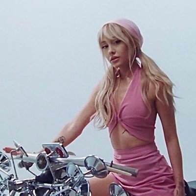 Yuiii?ERAS TOUR 2/7? on Twitter: 