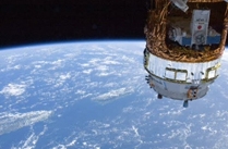 人工衛星の金色のものは何ですか？ | ファン!ファン!JAXA!