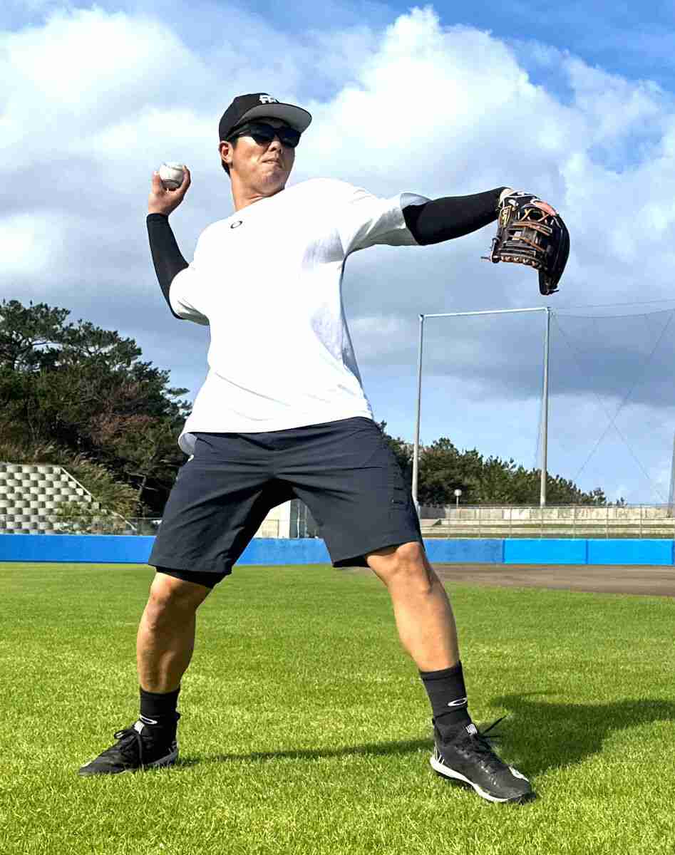 【ロッテ】三塁挑戦の中村奨吾「難しい」…目標は「キャリアハイ」「優勝」 : スポーツ報知
