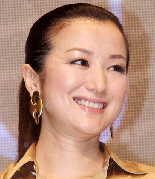鈴木京香と長谷川博己の“愛の形”なのか…歴史的建造物購入と事実婚の共通項