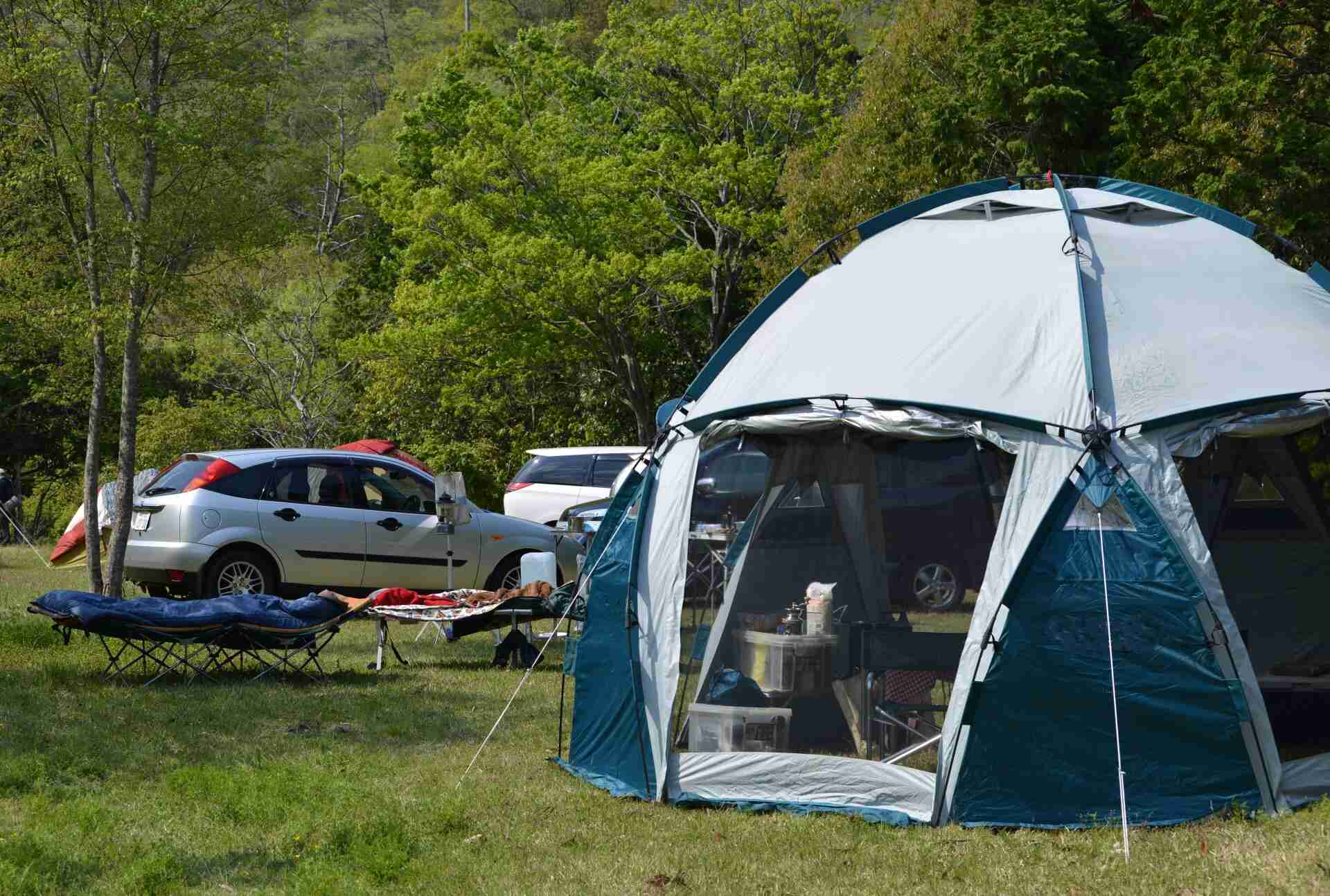 コロナ禍収束で「キャンプブーム」終了？　テントや寝袋「ブックオフ大量陳列」写真が波紋: J-CAST ニュース【全文表示】