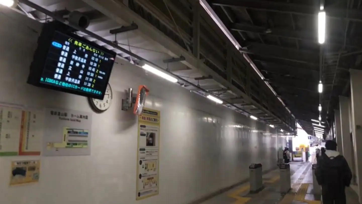 駅構内に「大音量のお経」鳴り響く　まさかの事態に「パニックになりそう」の声→何があった？運営会社に聞く