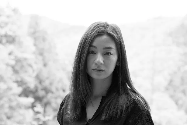 尾野真千子が“転落していく女”を演じる！「心が痛くなりました」 | WEBザテレビジョン