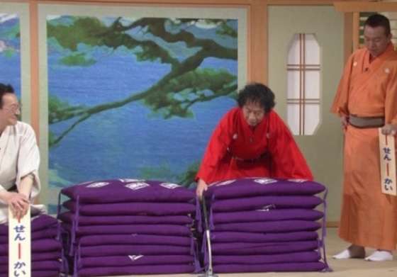 「君のお陰で俺は恥をかかされた」「文句あるなら辞めたら」ハズキルーペ会長（65）が有名学園で女子生徒に“言論封殺”《会場にはすすり泣く声が…》