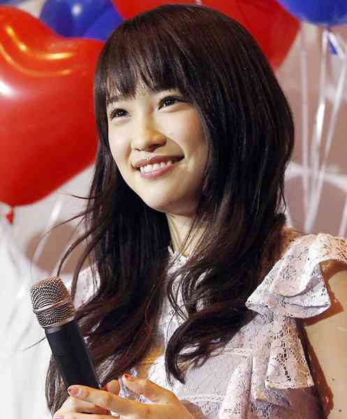 川栄李奈「ナースエイド」に医療従事者からツッコミ！コロナ以降は医療・料理ドラマに求められるリアリティーに変化（日刊ゲンダイDIGITAL） - Yahoo!ニュース