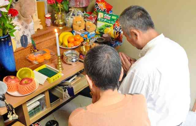 精神科入院の男性死亡　「不適切な身体拘束」両親提訴へ
