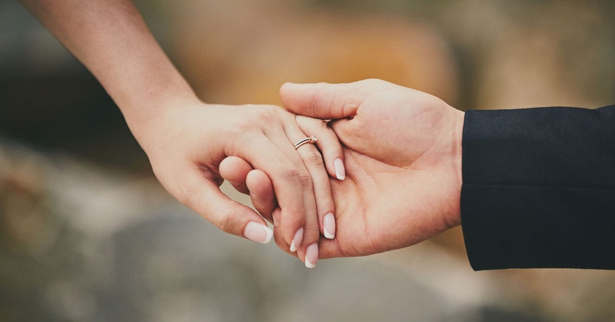 浮気やセックスレスを専門的に分析 話題の「カップルセラピー」って何？ 日本人夫婦が陥りやすい“勘違い”も | 私たちの体を守りケアするフェム・ヘルス研究室