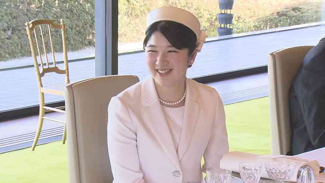 愛子さまスワヒリ語で「ごきげんよう」の「HABARI（ハバリ）」と挨拶　宮中ランチデビューでケニア大統領と英語で交流も（FNNプライムオンライン） - Yahoo!ニュース
