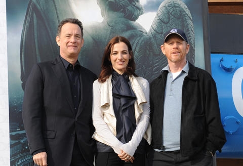 トム・ハンクス、スイスの科学研究所での「天使と悪魔」会見に出席 : 映画ニュース - 映画.com
