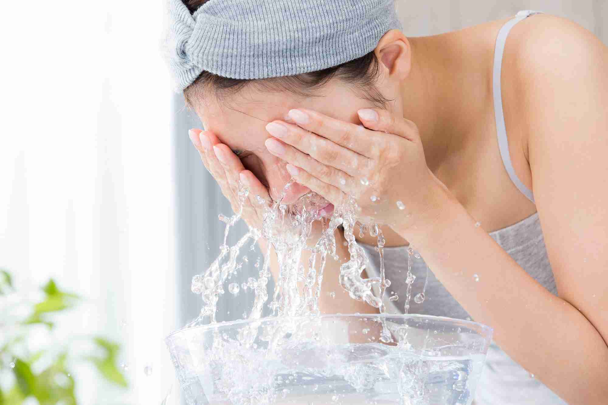 むしろ顔が老けてしまう「絶対にやってはいけない美容法」ワースト5 | 女子SPA！