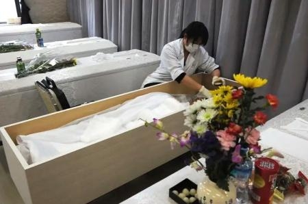 「せめて遺族に生前のほほ笑みを」犠牲者３００人を復元した「おくりびと」は、仕事を投げ打って能登へ向かった　被災地で奮闘するボランティアたちの覚悟｜あなたの静岡新聞