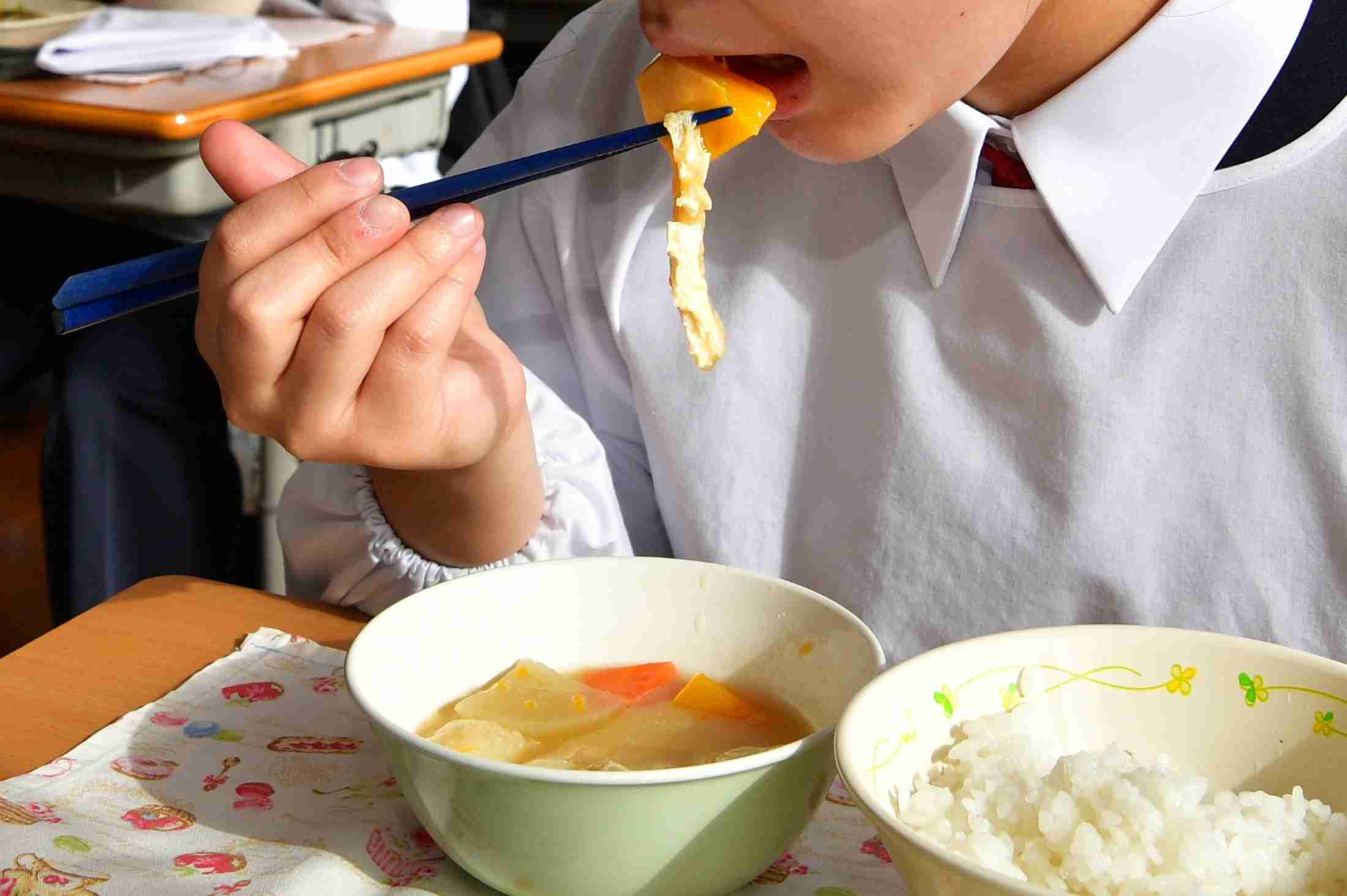 「珍しくない病気に」子どもたちの摂食障害　思春期の中学3年女子は1000人中7.6人　10年前から3倍以上増加（信濃毎日新聞デジタル） - Yahoo!ニュース