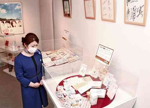 開館と同時に泣きながら来館するファン…代表作「砂時計」の芦原妃名子さん追悼　ドラマと映画で実写化し、大ヒット「私たちにとっては救世主のような存在」舞台の地・仁摩サンドミュージアム（島根・大田市）（山陰中央新報） - Yahoo!ニュース