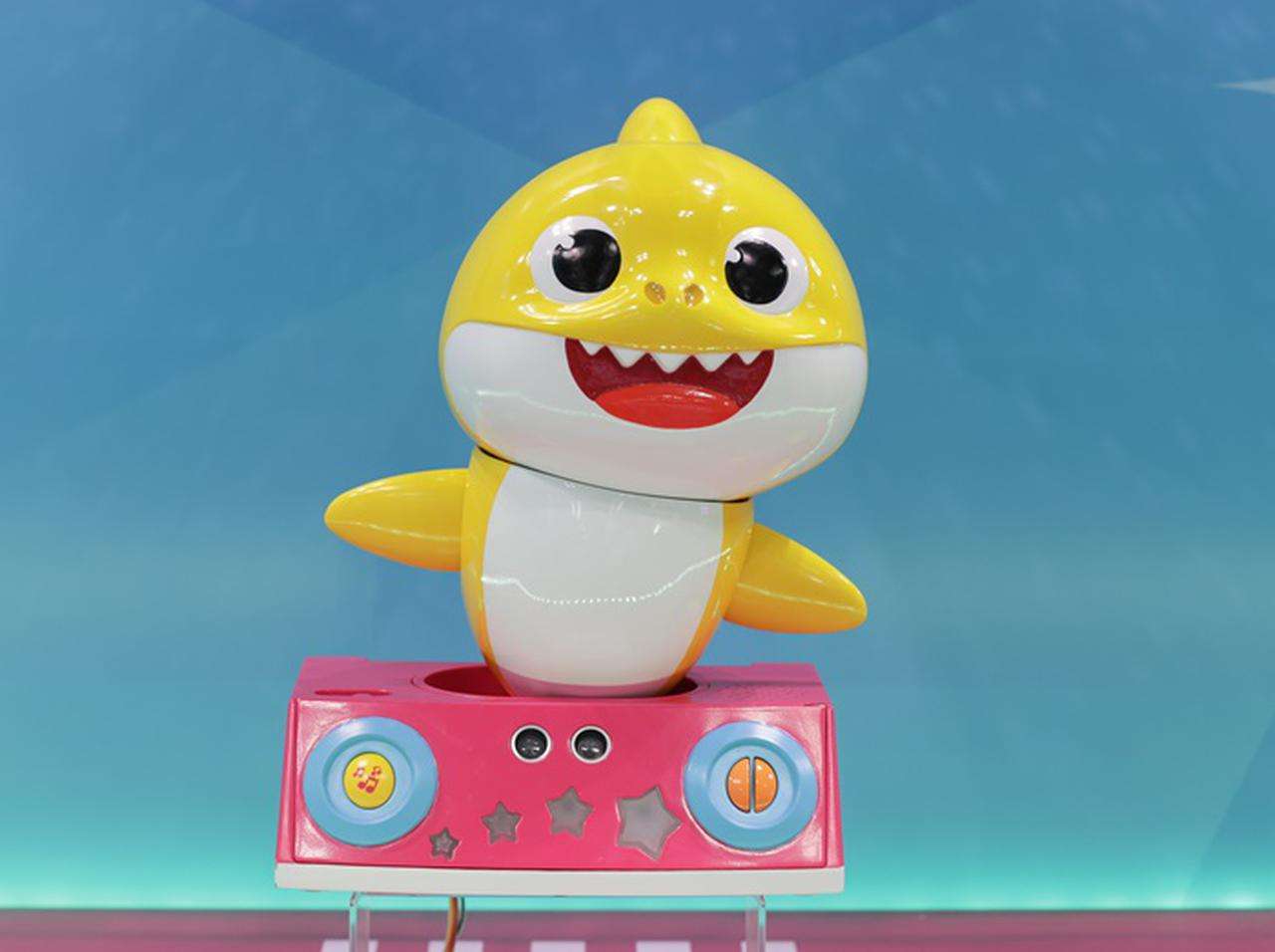 「サメのかぞく」を使って拷問、アメリカの刑務所で3名が起訴される - フロントロウ ｜ グローカルなメディア